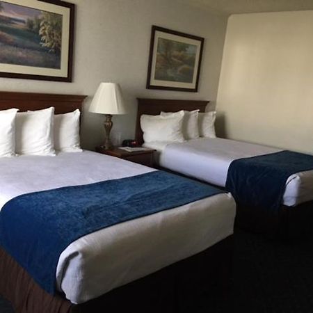 אלטוראס Trailside Inn מראה חיצוני תמונה