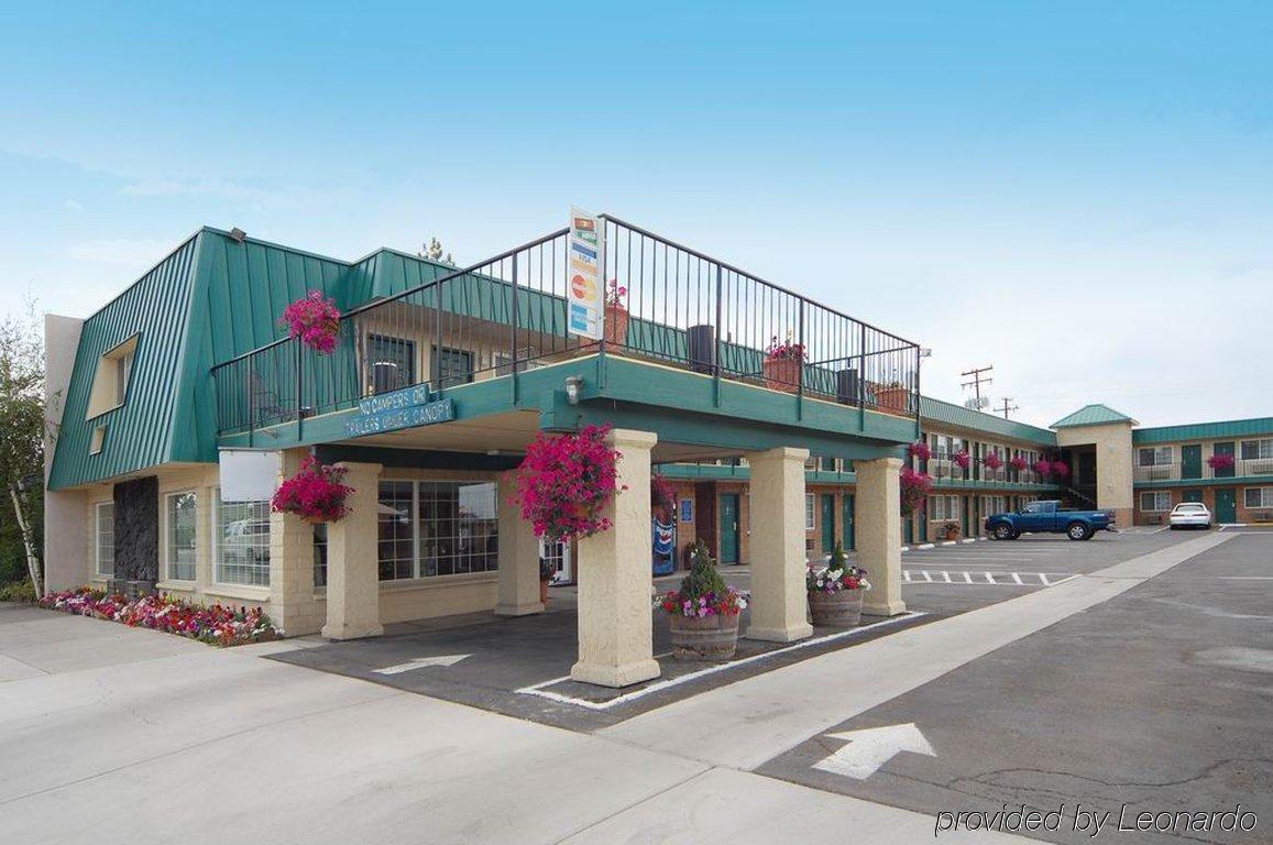 אלטוראס Trailside Inn מראה חיצוני תמונה
