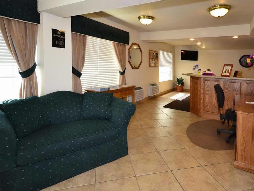 אלטוראס Trailside Inn מראה חיצוני תמונה